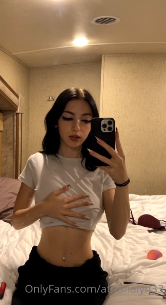 Preview image for athena - athenabunnyxoxo 
