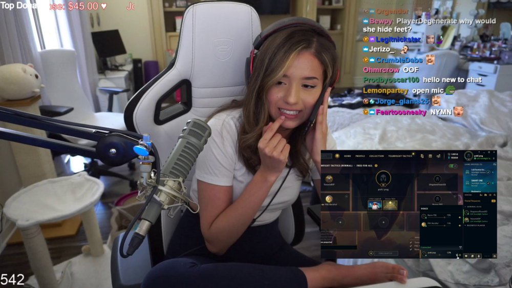 Preview image for pokimane part 1 (snapleak.io)