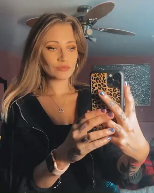 Preview image for 𝗦𝐓𝐑𝐄𝐀𝐌𝐄𝐑𝗚𝗜𝗥𝗟𝗦.net (𝐓𝐄𝐋𝐄𝐆𝐑𝐀𝐌) - streamergirls.net (website) (WGCx)