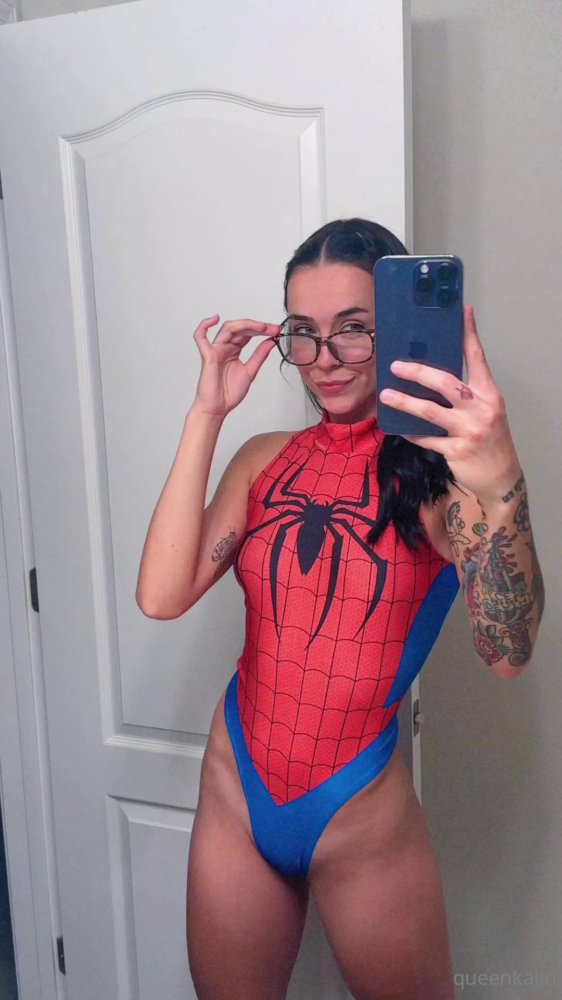 Preview image for queenkalinxxx telegram @onlymega1