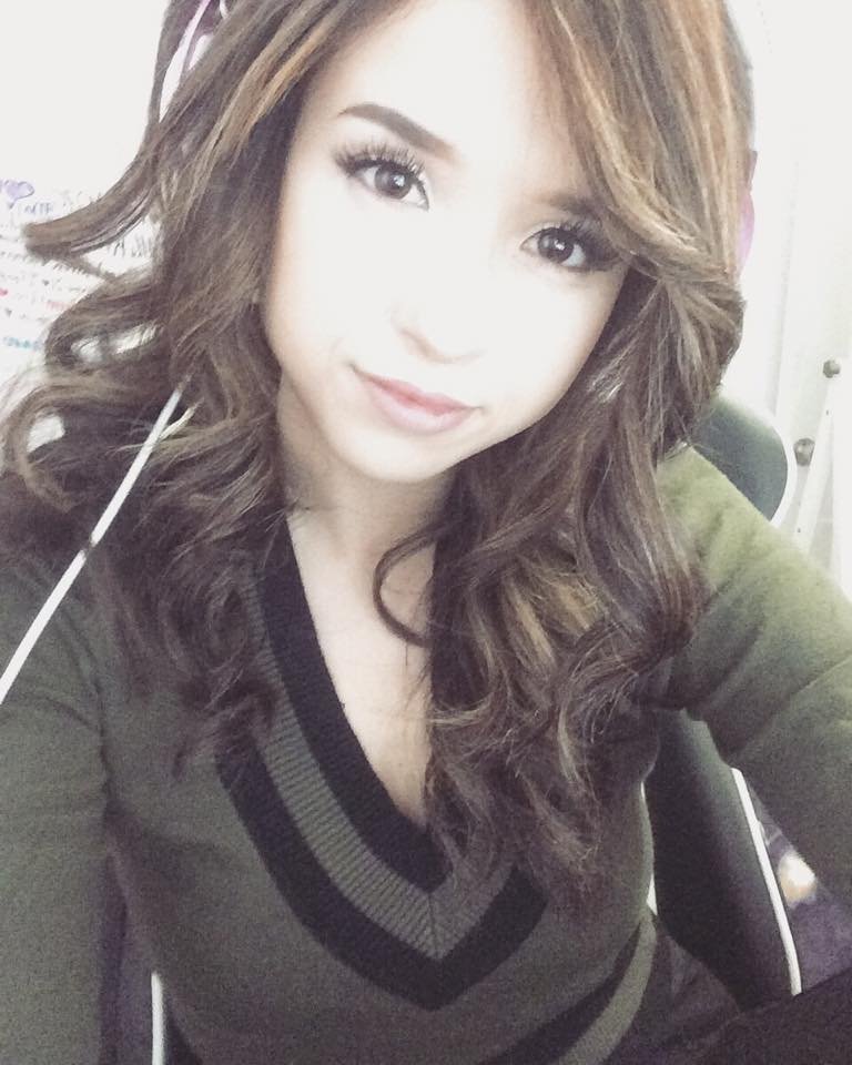 Preview image for pokimane