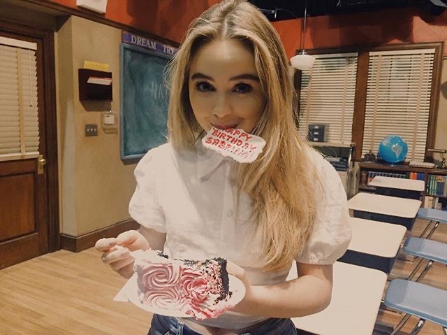 Preview image for sabrina carpenter photopack
