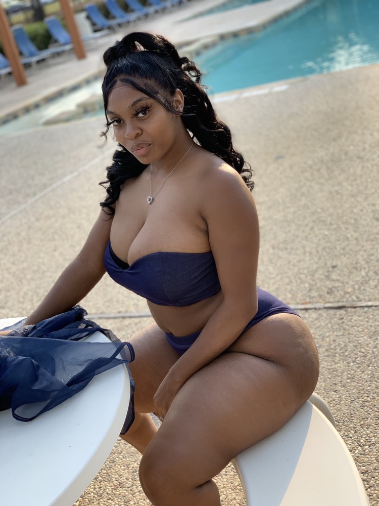 Preview image for thick ebony pack tg@dailyleakcontent