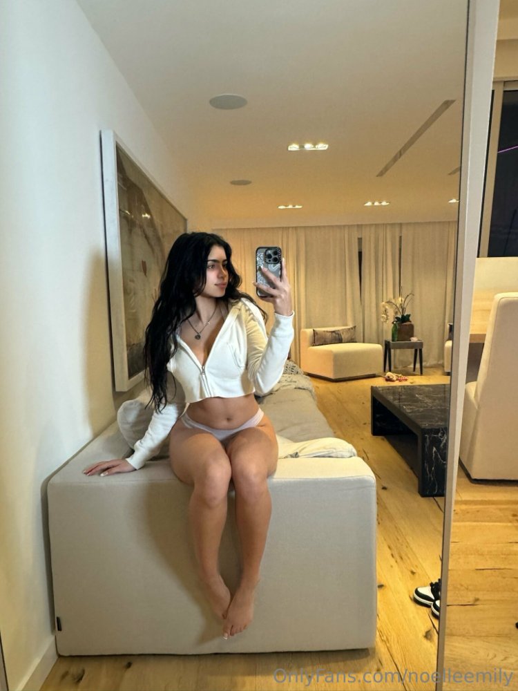 Preview image for noelleemily website onlymega.vip