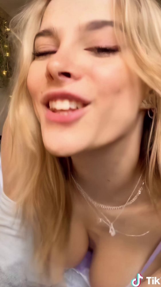 Preview image for 🧨@𝐧𝐬𝐟𝐰𝐜𝐡𝐞𝐫𝐫𝐲 (𝐓𝐄𝐋𝐄𝐆𝐑𝐀𝐌)