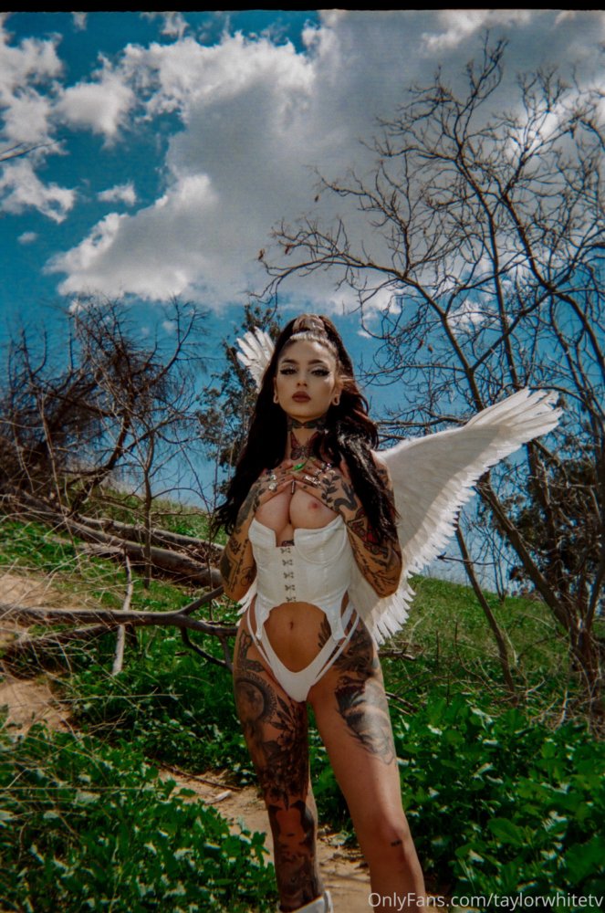 Preview image for taylor white  website onlymega.vip