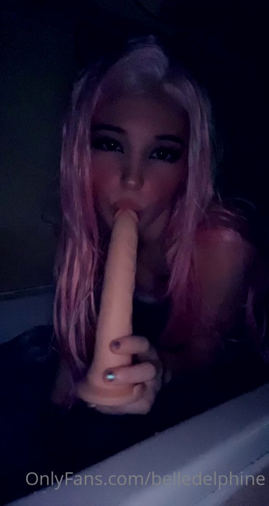 Preview image for belledelphine