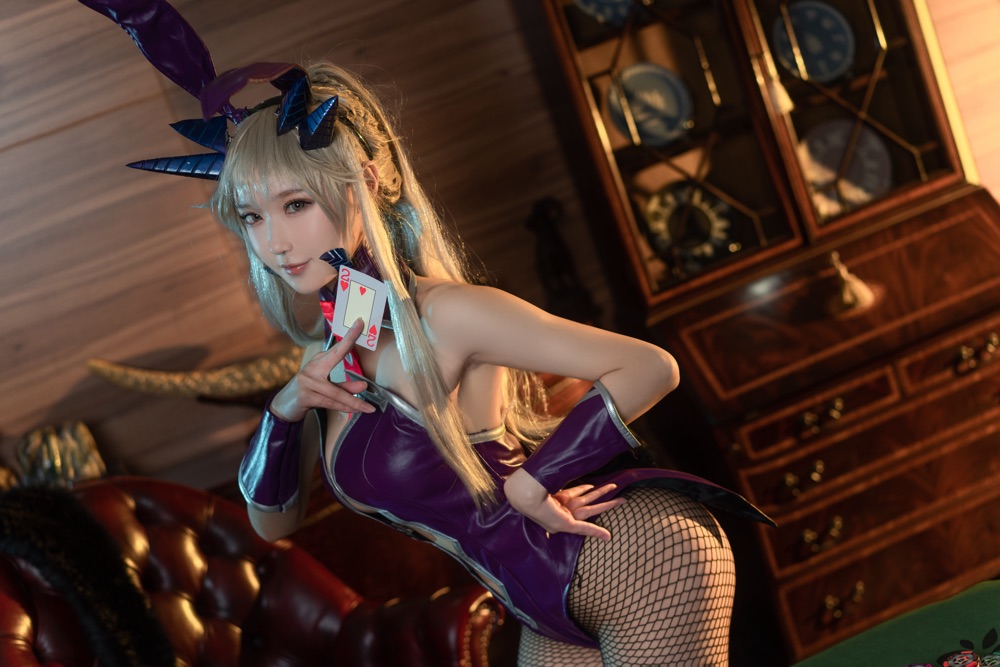 Preview image for 阿包也是兔娘 黑枪呆兔女郎