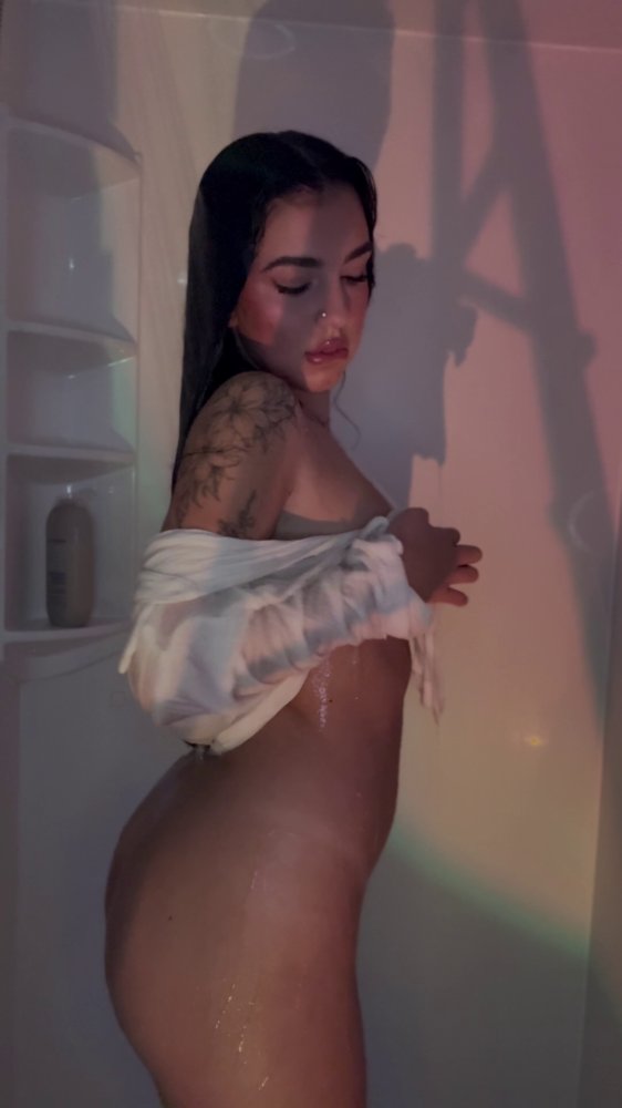 Preview image for theariajackson - visit onlyshare.io for more