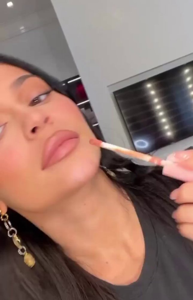 Preview image for kylie jenner