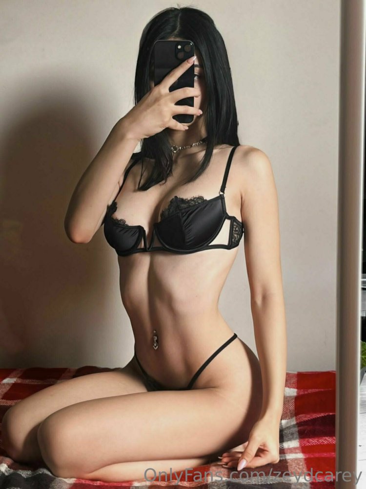 Preview image for zeydcarey