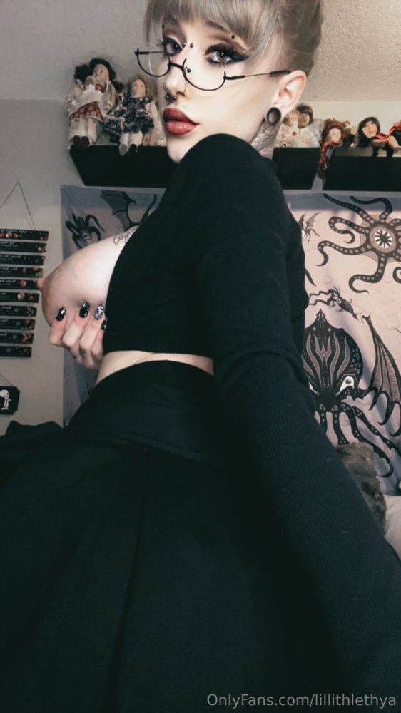 Preview image for lillithlethya(𝗧𝗲𝗹𝗲𝗴𝗿𝗮𝗺 @𝗜𝗻𝘀𝘁𝗮𝗛𝗼𝗲𝘀𝗛𝘂𝗯𝗯)