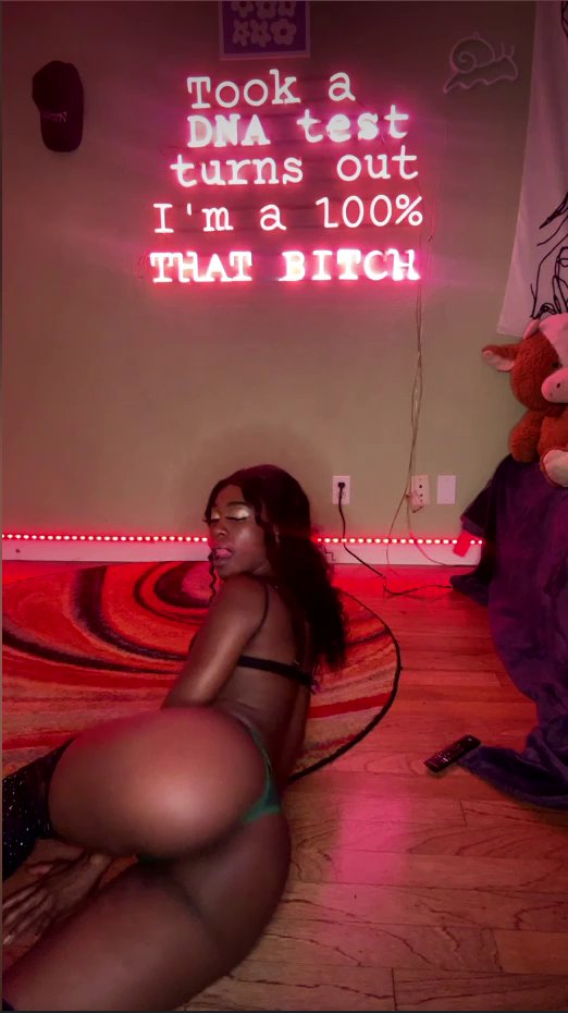 Preview image for urfavgirlfriend - visit onlyshare.io for more