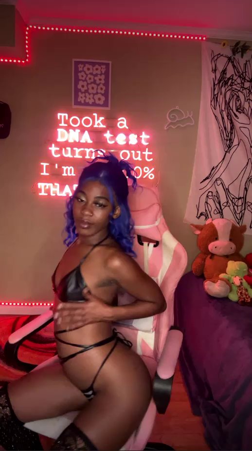 Preview image for urfavgirlfriend - visit onlyshare.io for more
