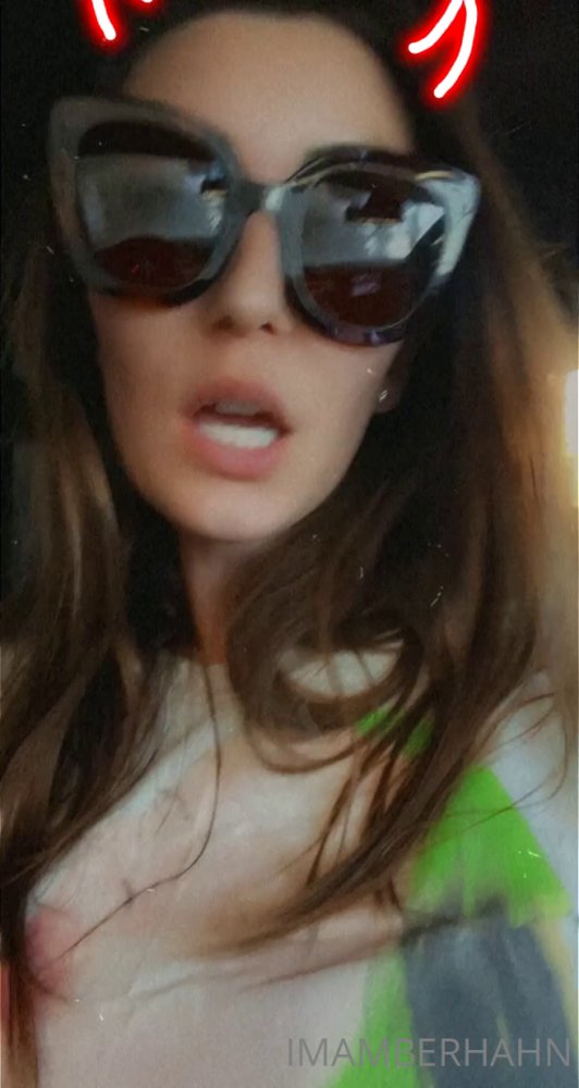 Preview image for amber hahn - imamberhahn 