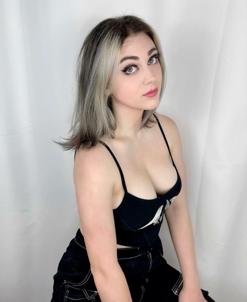 Preview image for buttercupcosplays - website onlymega.vip (NVbN)