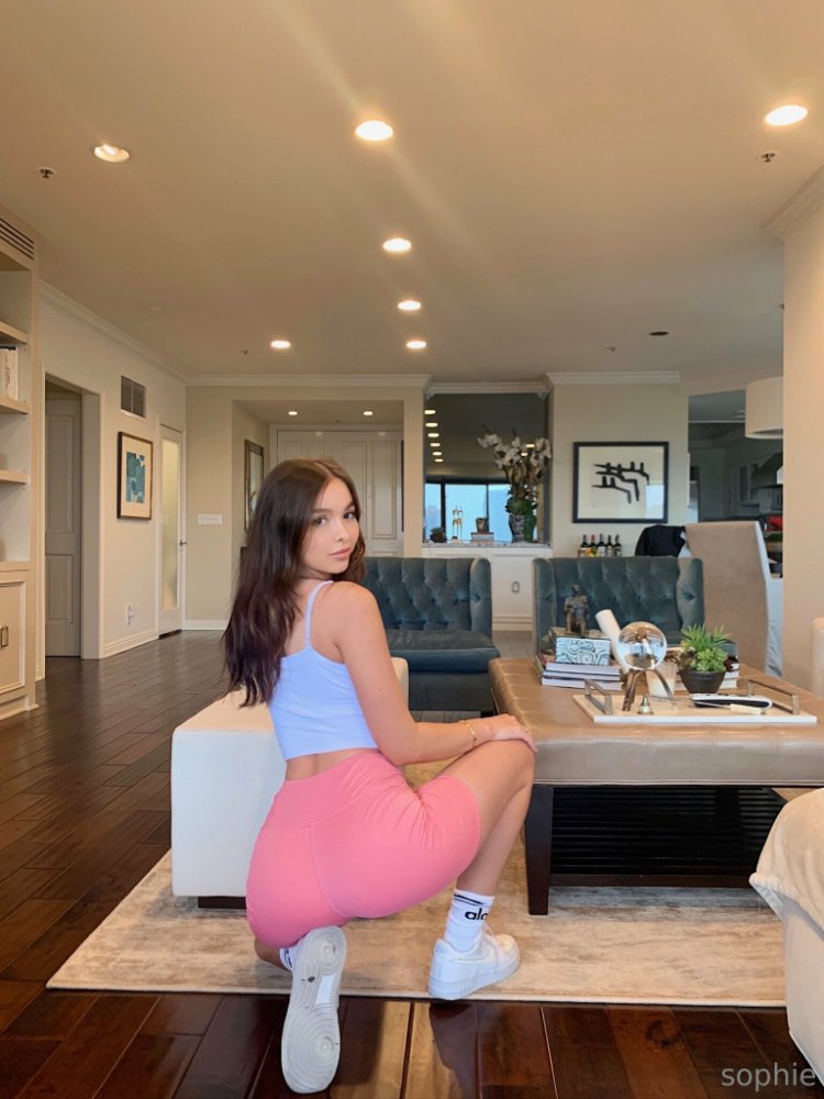 Preview image for sophiemudd by telegram gigafans.net