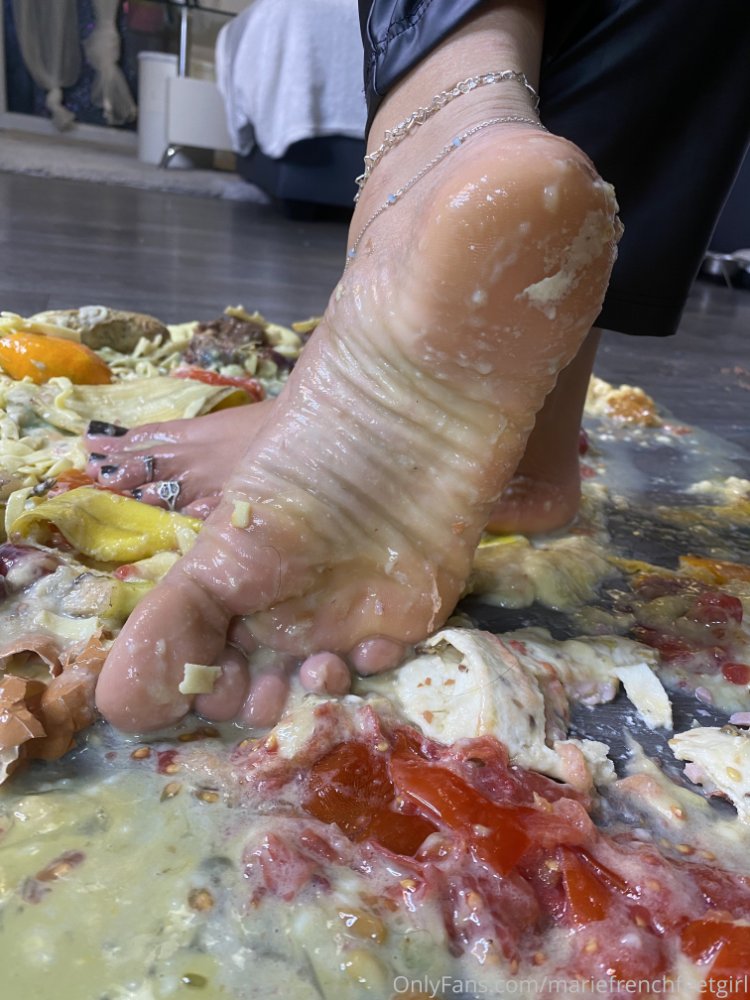 Preview image for mariefrenchfeetgirl