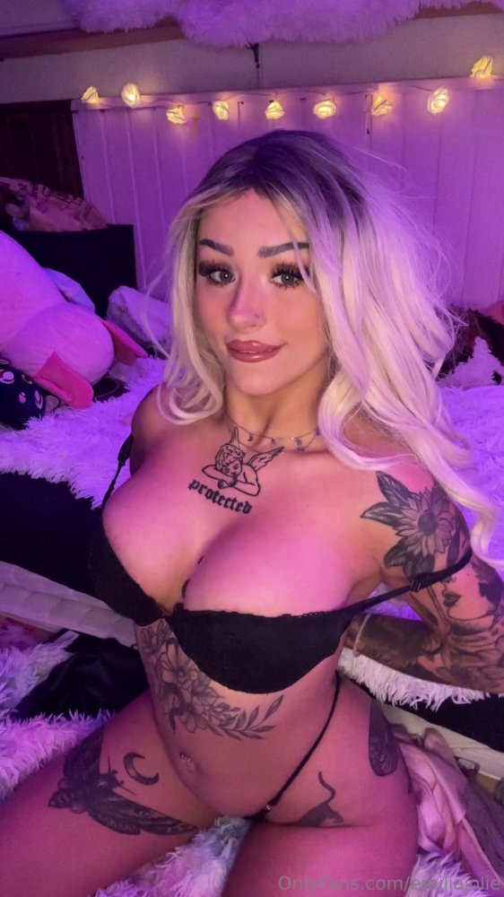 Preview image for emiliajolie - @onlyshareofficial telegram