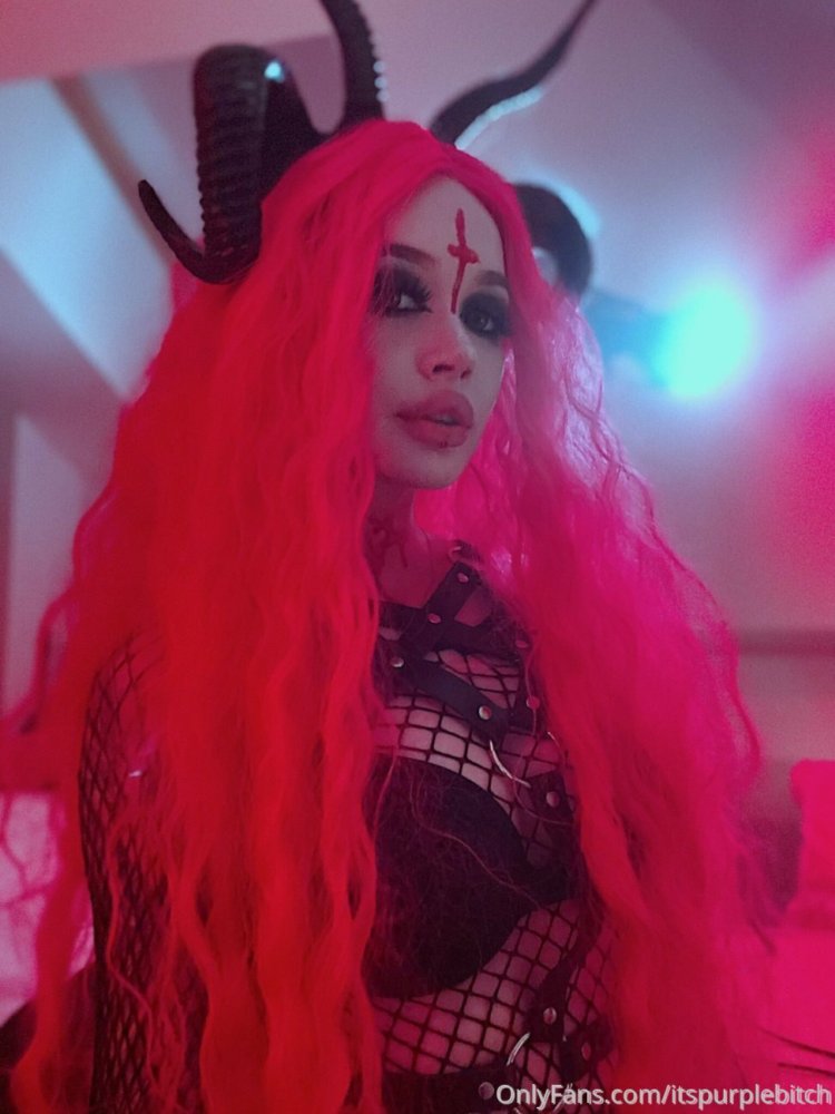 Preview image for 5 - purple b!tch  