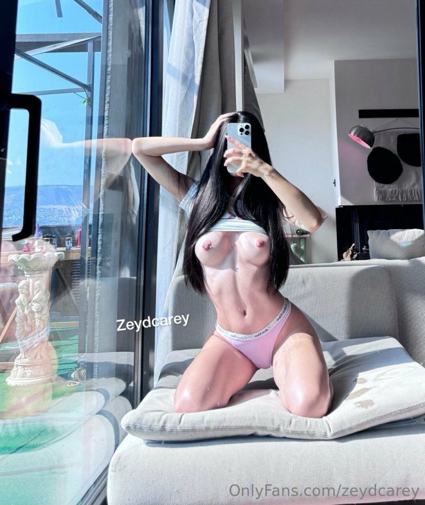 Preview image for zeydcarey⚡️@le4ksxhub on telegram💦