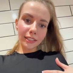 Vikkiextracheese profile image