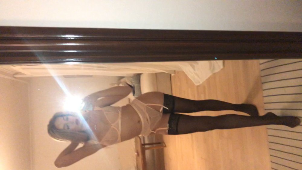 Preview image for [100.l34ked.girl.pack]
