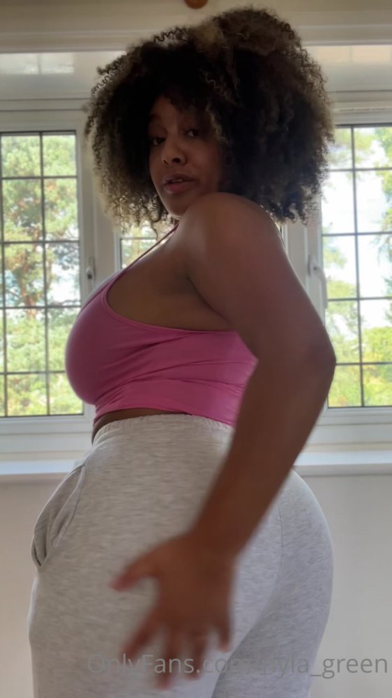 Preview image for nyla_green visit hersimps.net for more