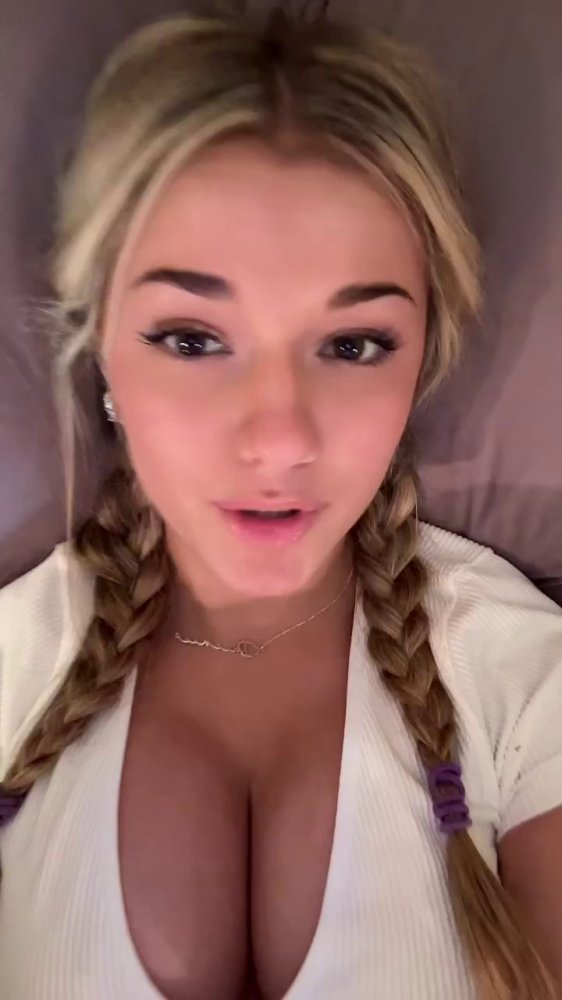 Preview image for 𝗦𝐓𝐑𝐄𝐀𝐌𝐄𝐑𝗚𝗜𝗥𝗟𝗦.net (𝐓𝐄𝐋𝐄𝐆𝐑𝐀𝐌) - streamergirls.net (website) (718z)
