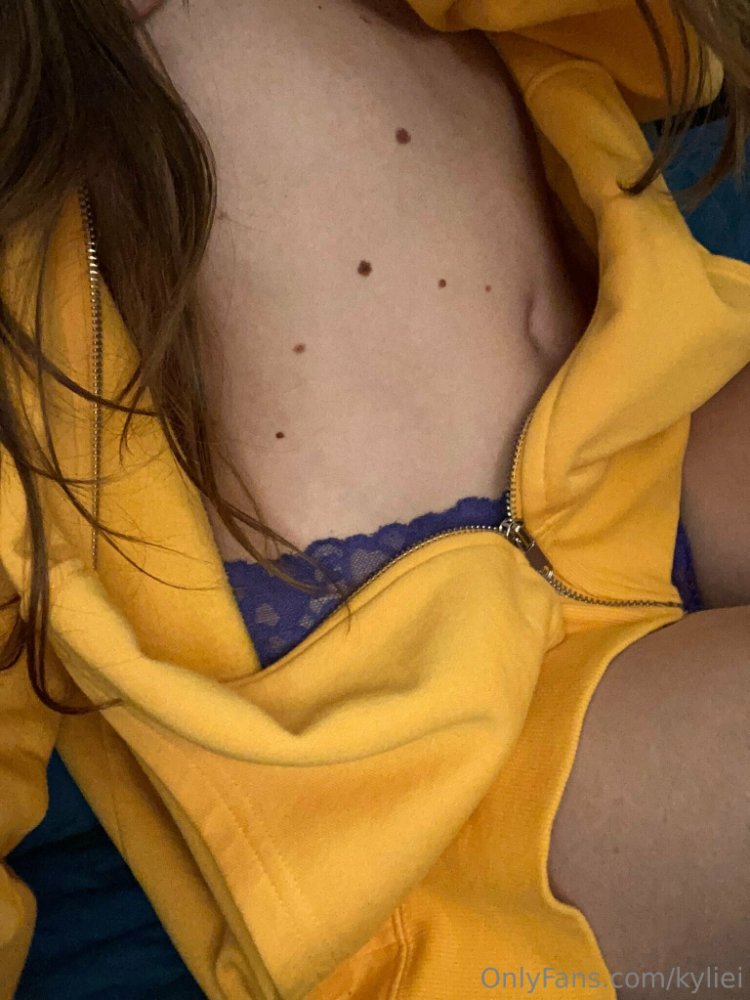 Preview image for kyliei - @egirlslutsof on tg 🌸