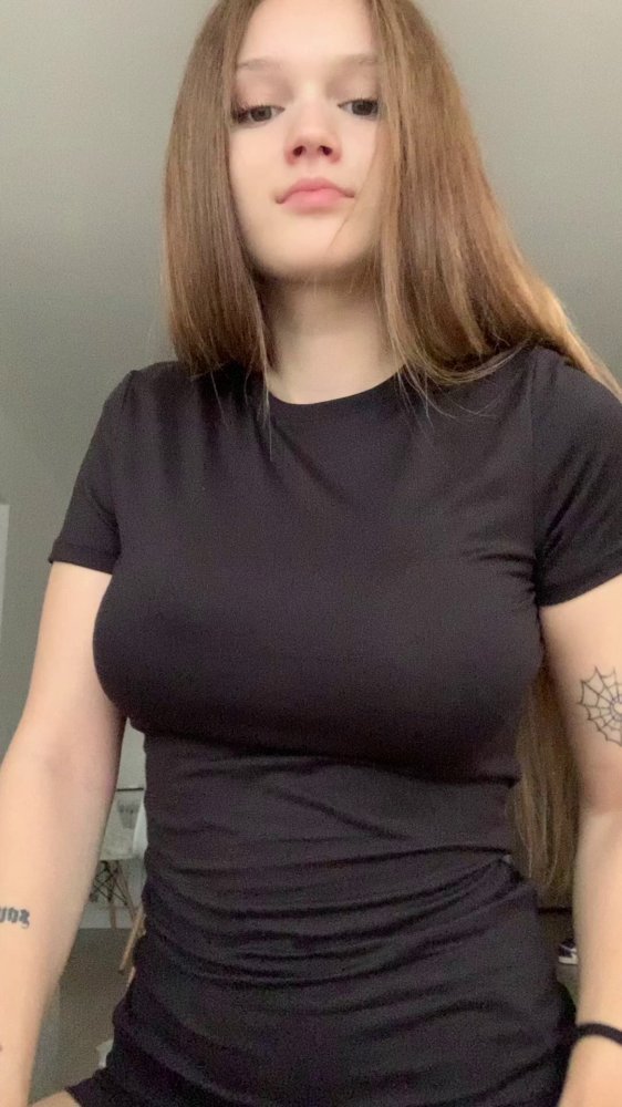 Preview image for emily_flowers - website onlymega.vip