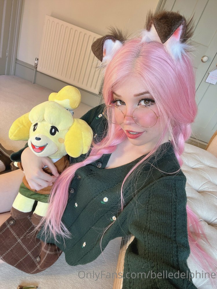 Preview image for belle delphine  @hqols