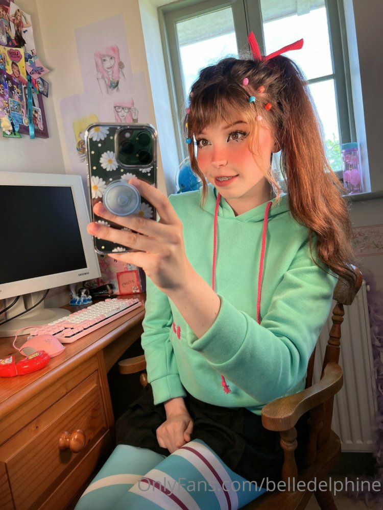 Preview image for belle delphine  @hqols