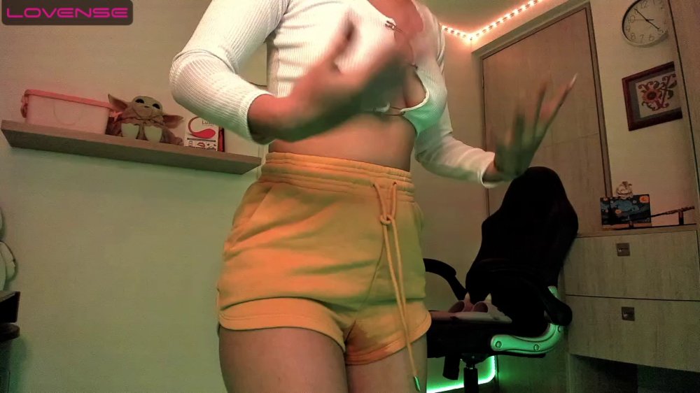 Zoecams1 profile image