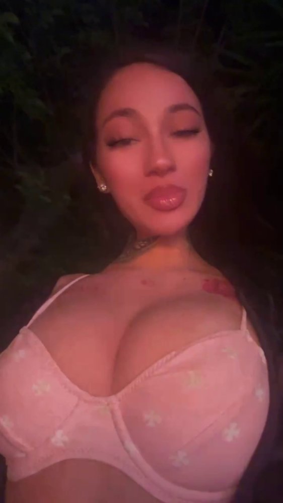 Preview image for bhad bhabie - @onlyshareofficial telegram