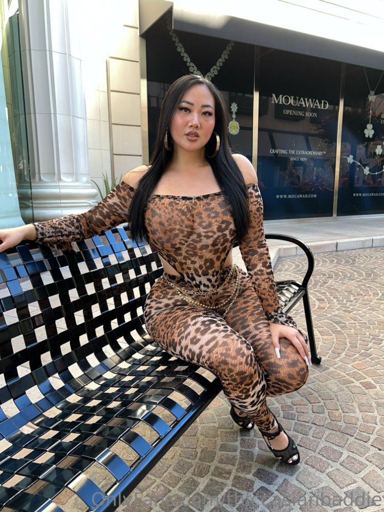 Preview image for thiccasianbaddie - visit nutinbutheat.com 