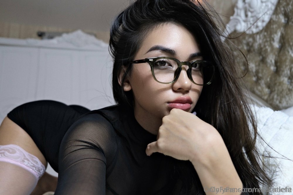 Preview image for realkatiele by telegram gigafans.net