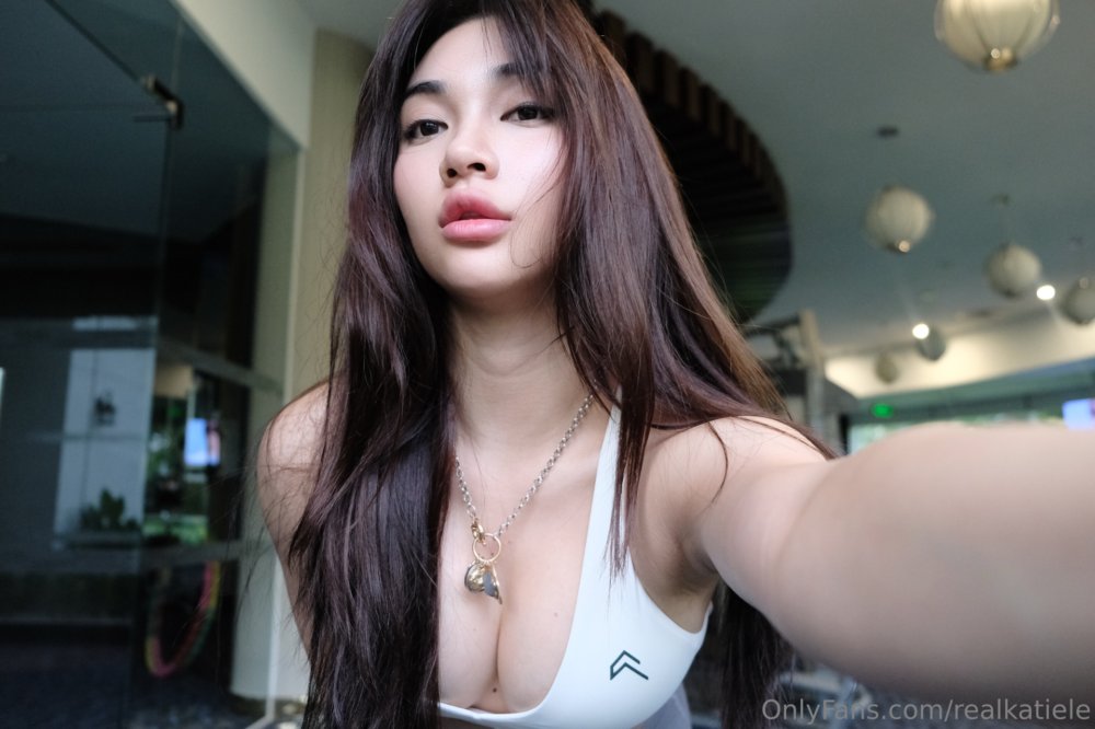Preview image for realkatiele by telegram gigafans.net