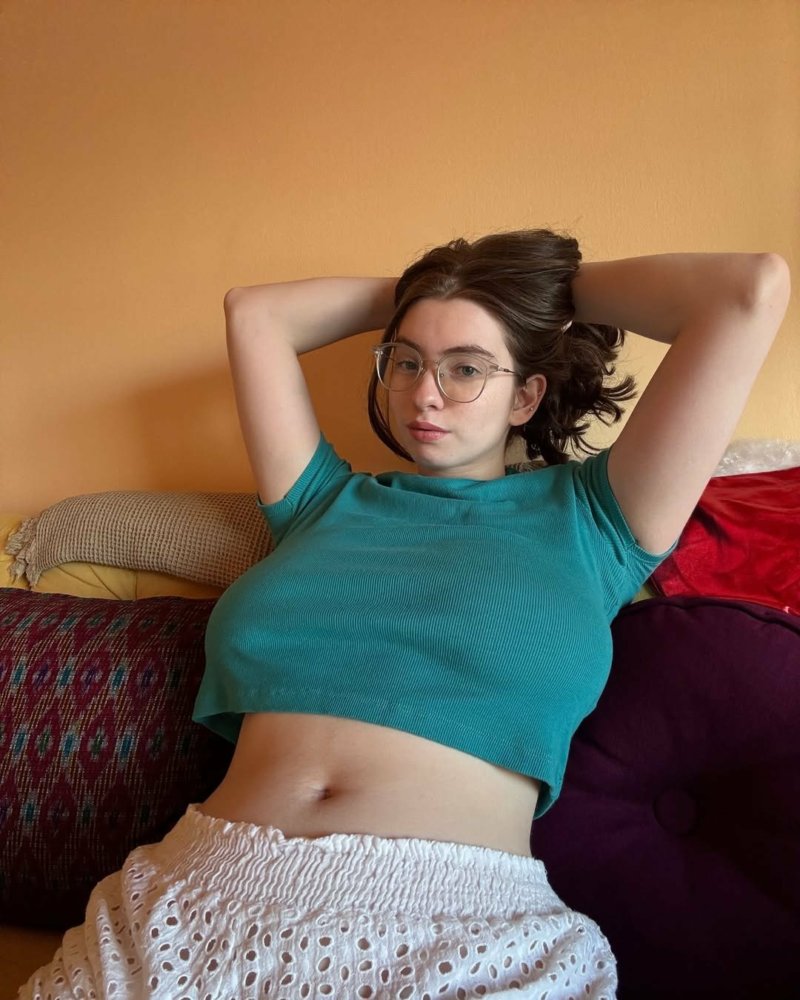 Preview image for emilyforyouuu -by telegram gigafans.net (gdEq)