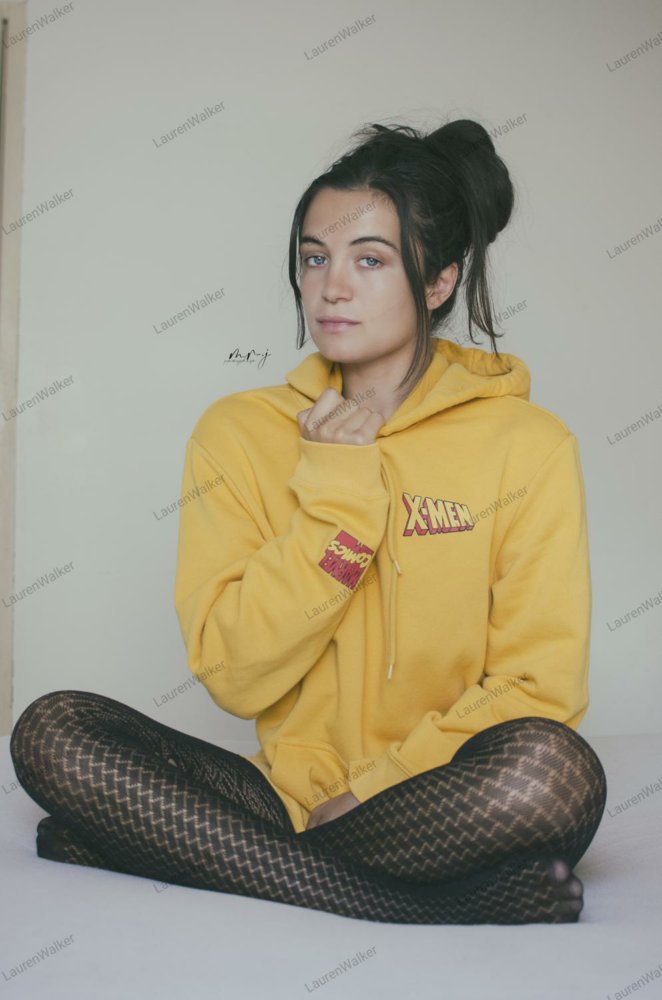 Preview image for laurenwalkerofficial(𝗧𝗲𝗹𝗲𝗴𝗿𝗮𝗺 @𝗜𝗻𝘀𝘁𝗮𝗛𝗼𝗲𝘀𝗛𝘂𝗯𝗯)