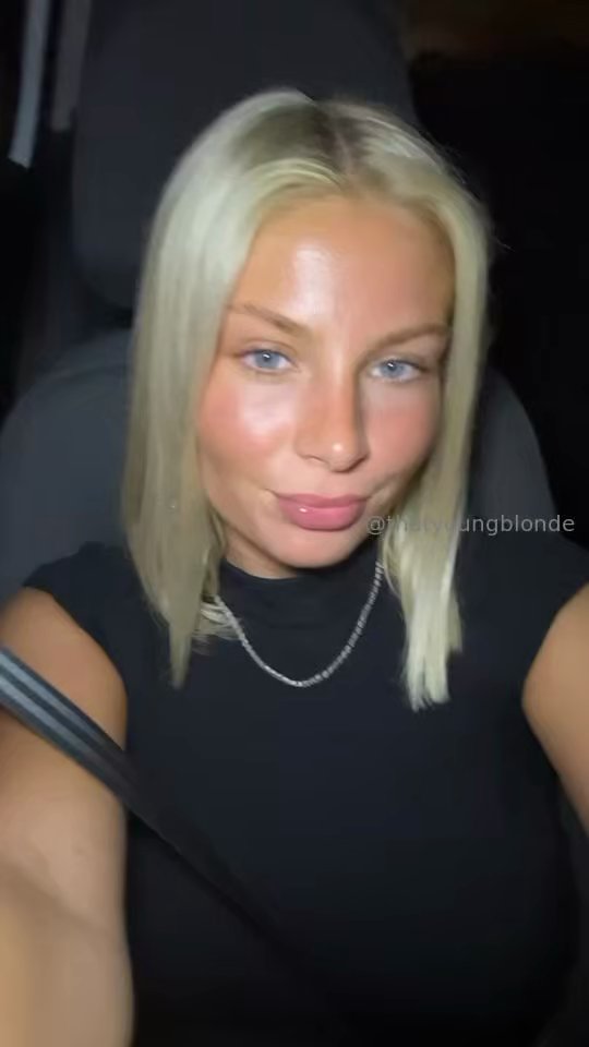 Preview image for mollymercedes - website onlymega.vip