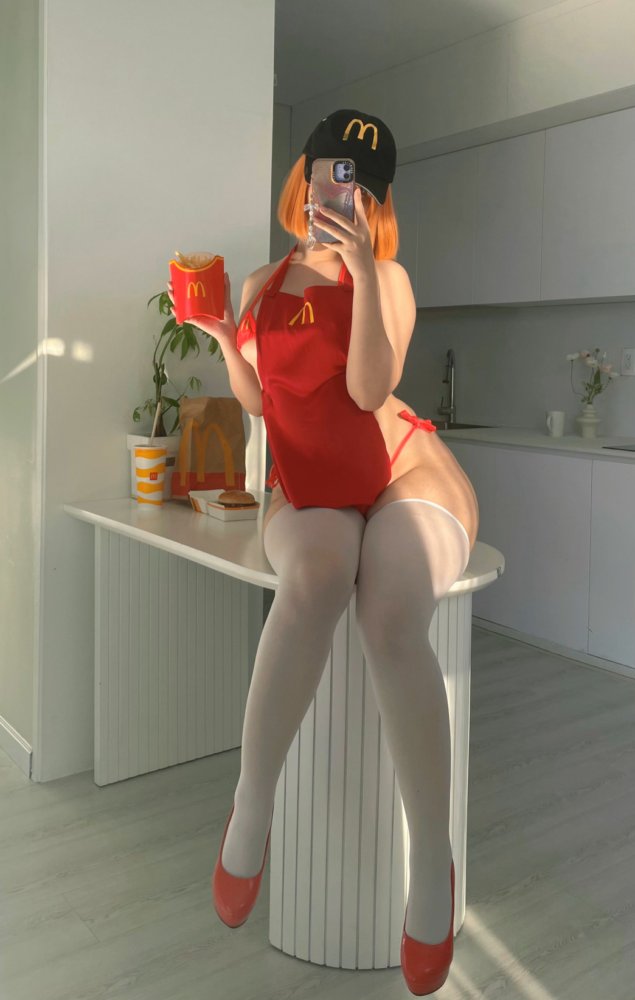 Preview image for peachuu by telegram gigafans.net
