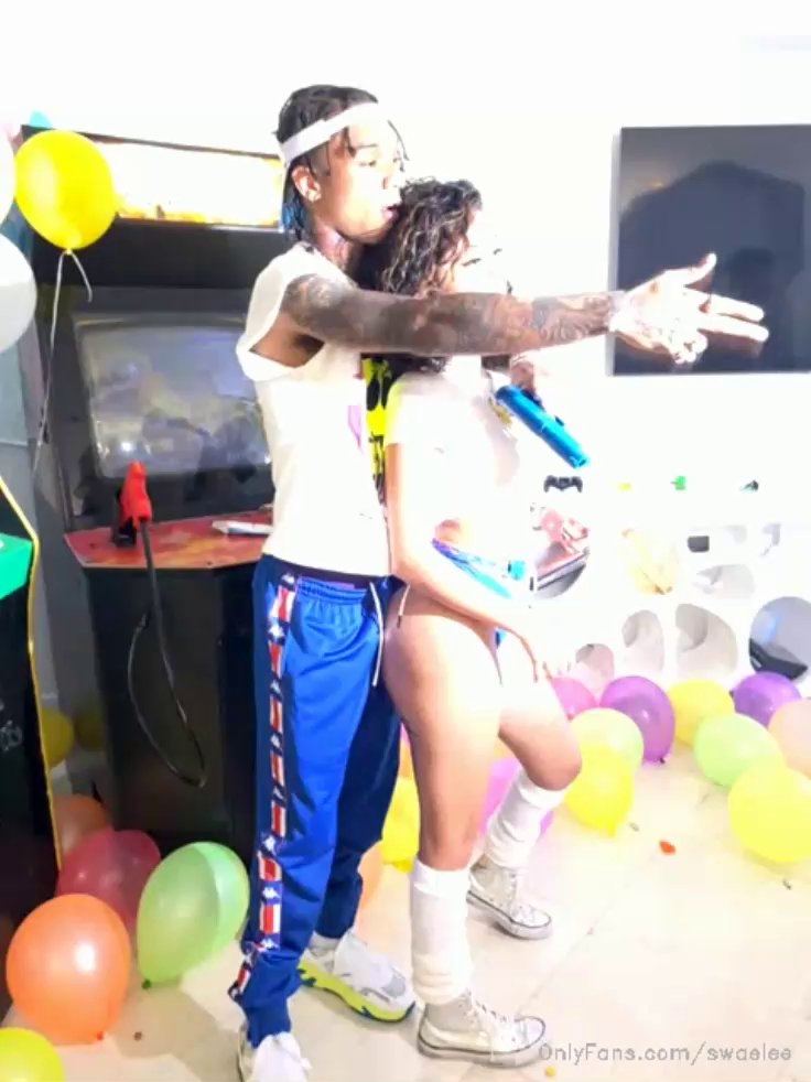 Preview image for malu trevejo - plugleakz.net