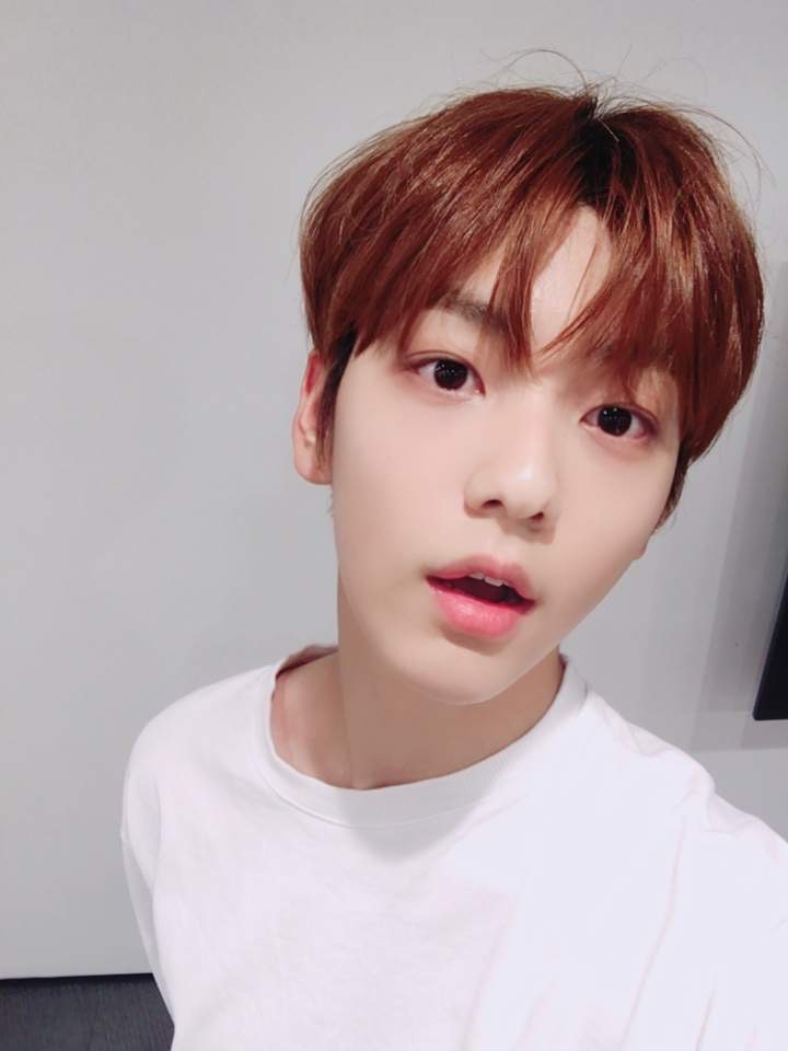 Preview image for soobin selfies