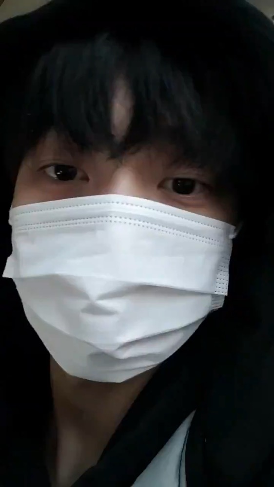 Preview image for soobin selfies