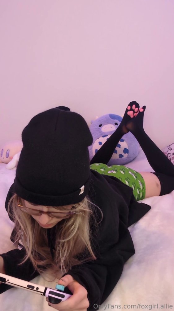 Preview image for foxgirl.allie fap4lm.com