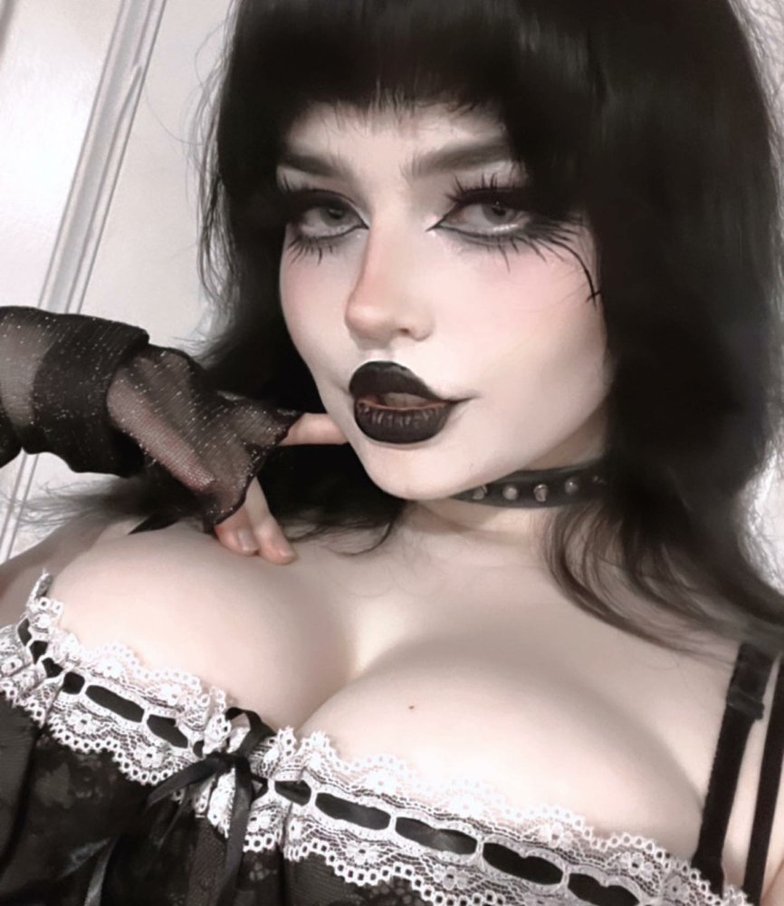 Preview image for queennephilim - website onlymega.vip (rIvY)