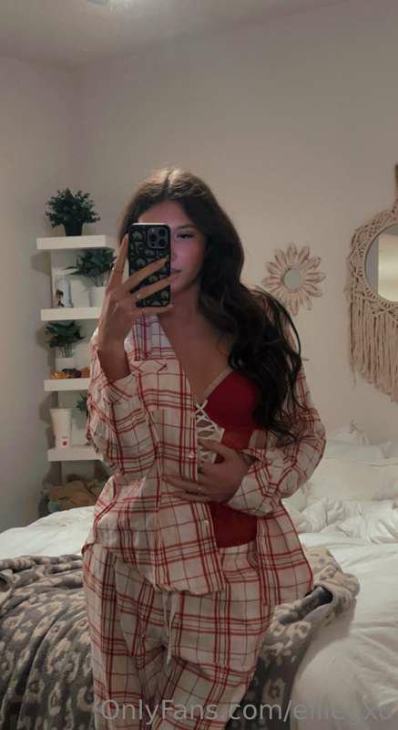 Preview image for ellie_vandeel - visit onlyshare.io for more