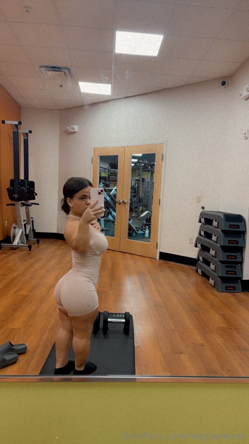 Preview image for megbanksxo - tg @of4lmt